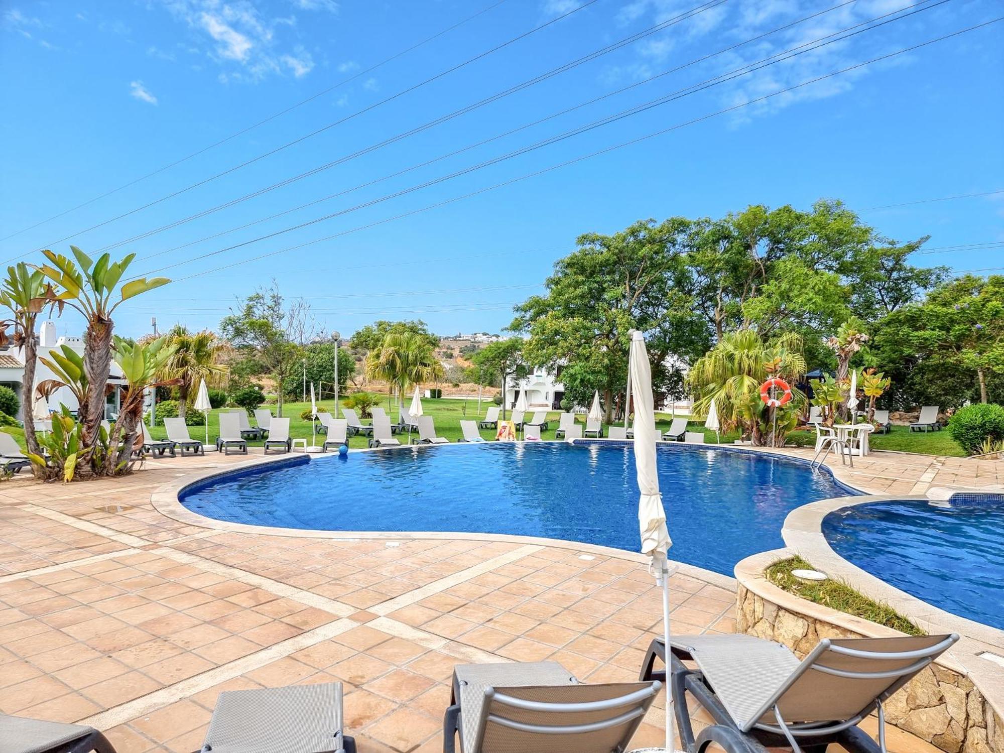 Apartamento #121 Aconchegante T1 Em By Holidays